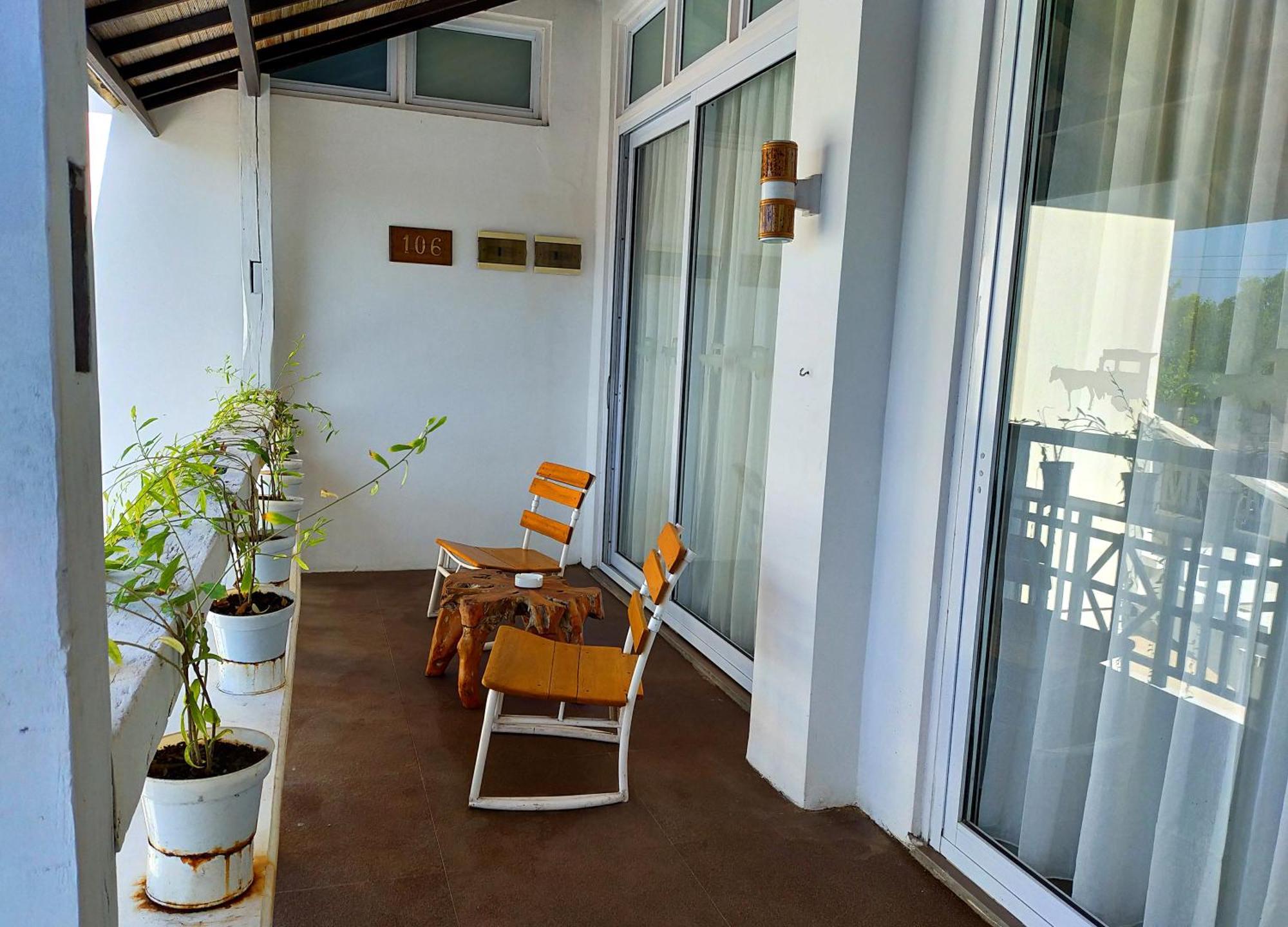 The Trawangan Resort Quần đảo Gili Ngoại thất bức ảnh
